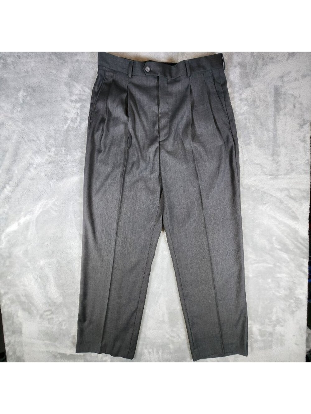 Stafford Micro Stria Dress Pants 34x31 Gray Pleated Wrinkle Resistant Business